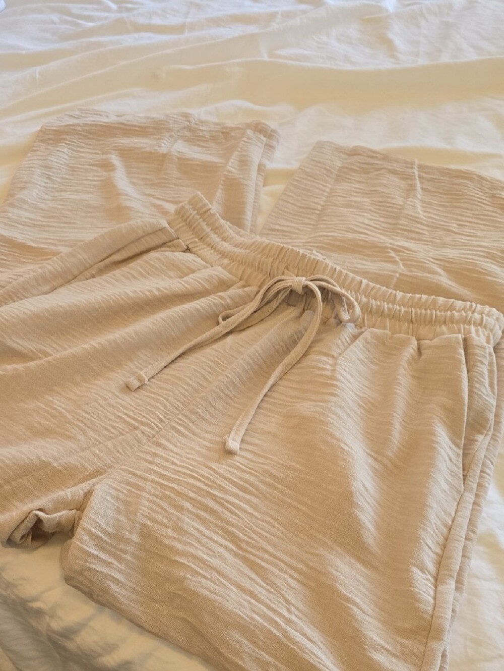 NWOT Cream Wide-Leg Drawstring Pants- L - Picture 6 of 6